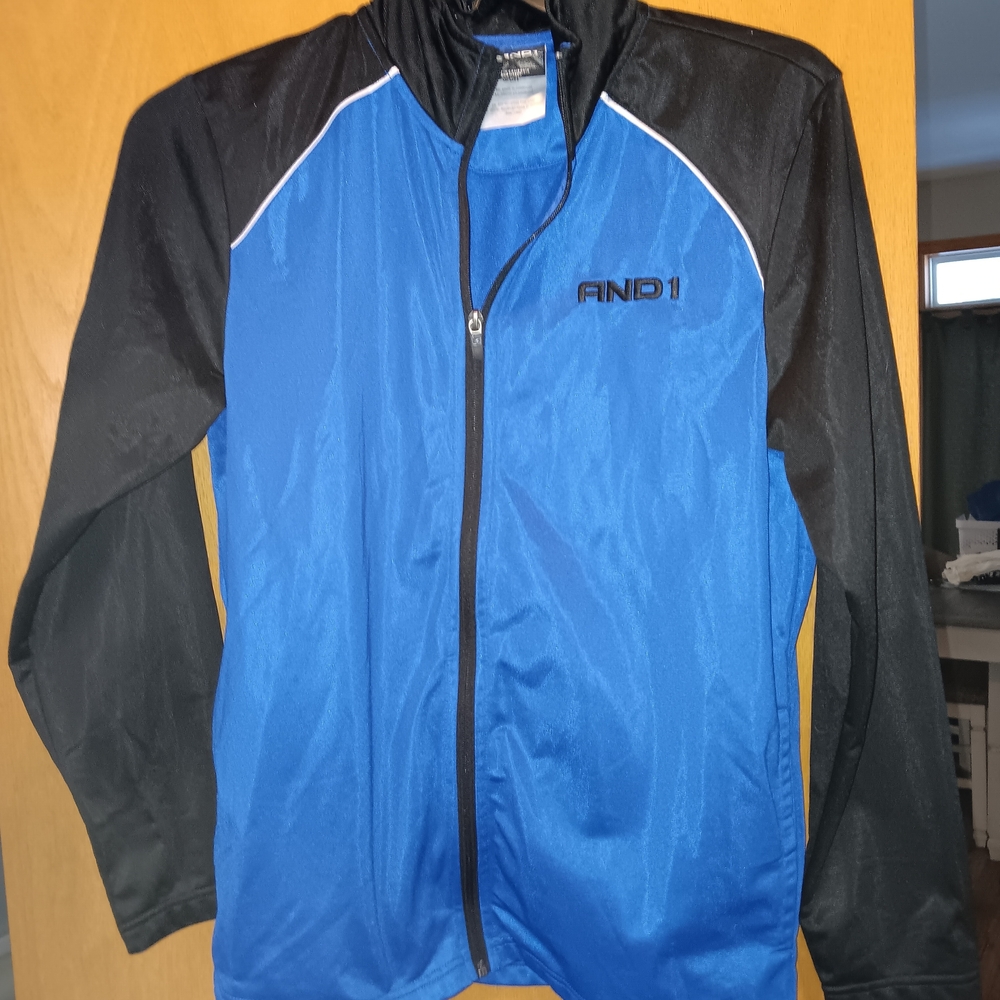 Mens Size Large, AND1  Blue and Black Jacket